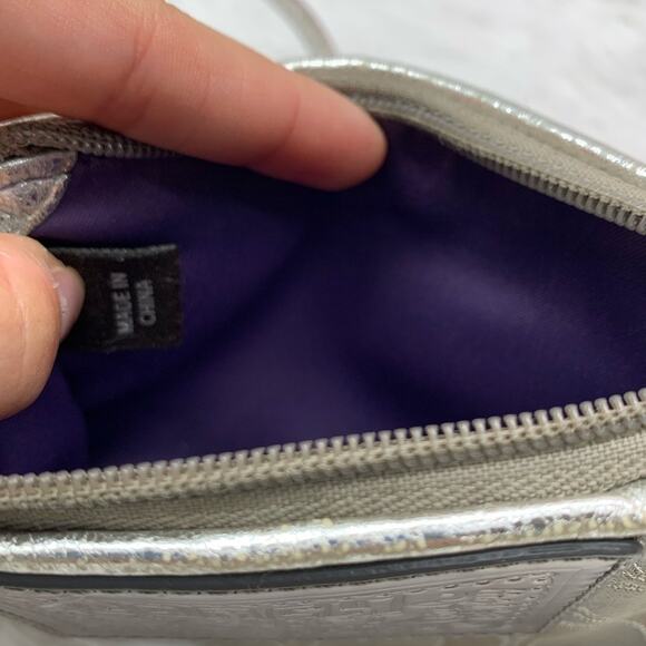 COACH Poppy Wristlet - Picture 5 of 7